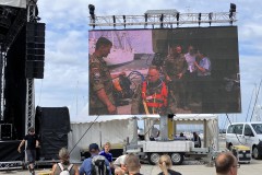 Live-Übertragung auf die große Leinwand