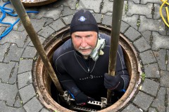 der "Größere" hatte es dann schon auch ohne Ausrüstung recht eng 😜