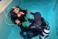 ----a jaaaa, so fühlte sich Atmen durch den Atemregler an.....